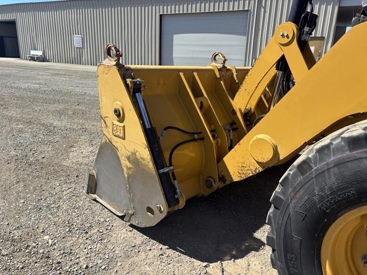 2012-caterpillar-420f-image-9