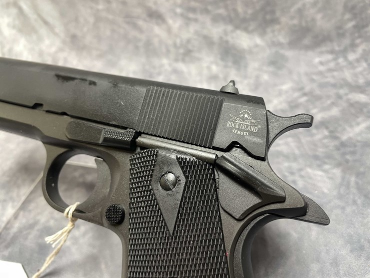 #10875-•-rock-island-m1911-,-45-auto-semi-auto-pistol,-sn:-ria2844073-image-10