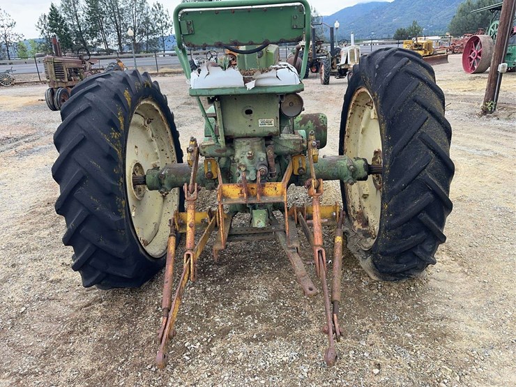 john-deere-model-b-image-24