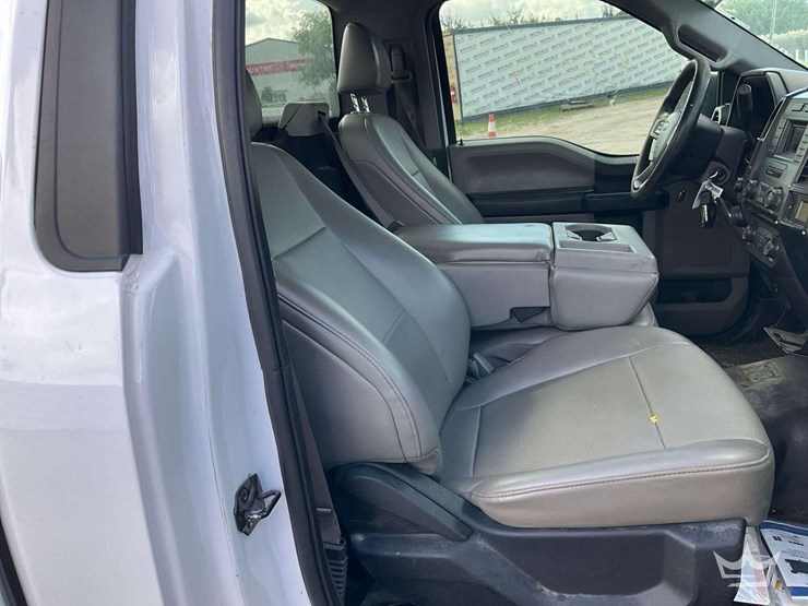 2017-ford-f150-image-26