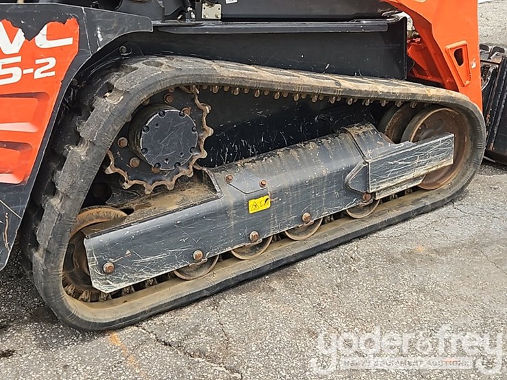 2024-kubota-svl65-2-image-13