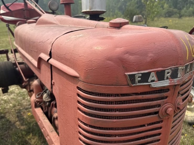 #16-•-farmall-model-h-image-5