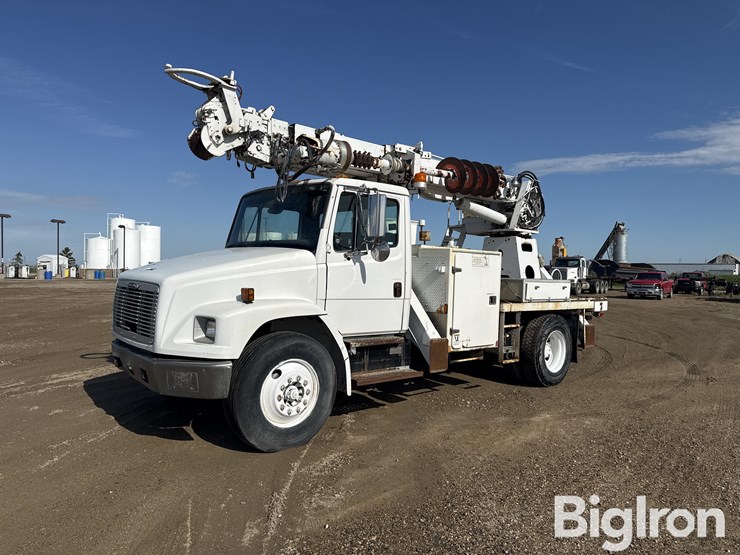 2003-freightliner-fl70-image-1