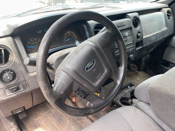 2014-ford-f150-xl-image-47