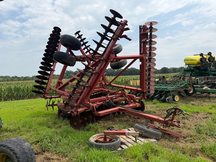 case-ih-3950-image-2