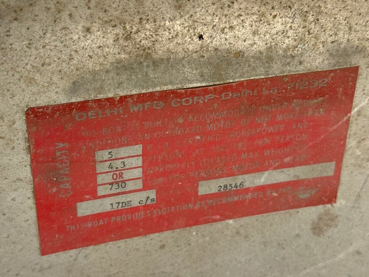 #414-•-17-foot-aluminum-canoe-image-5