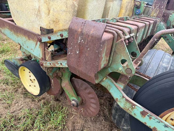john-deere-530-image-16