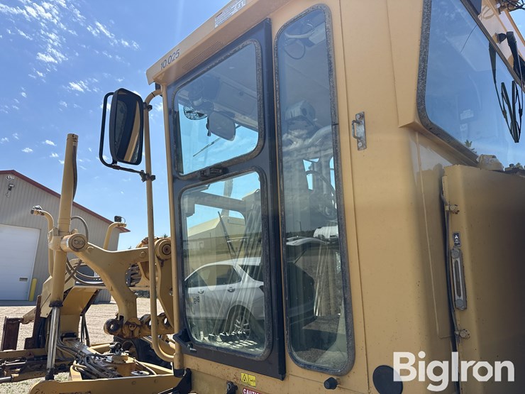 2004-caterpillar-163h-vhp-plus-image-17