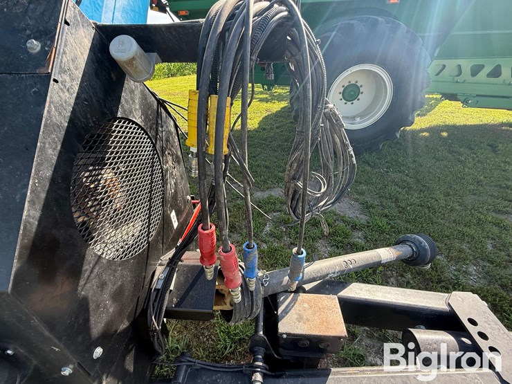 2022-kinze-1121-image-13