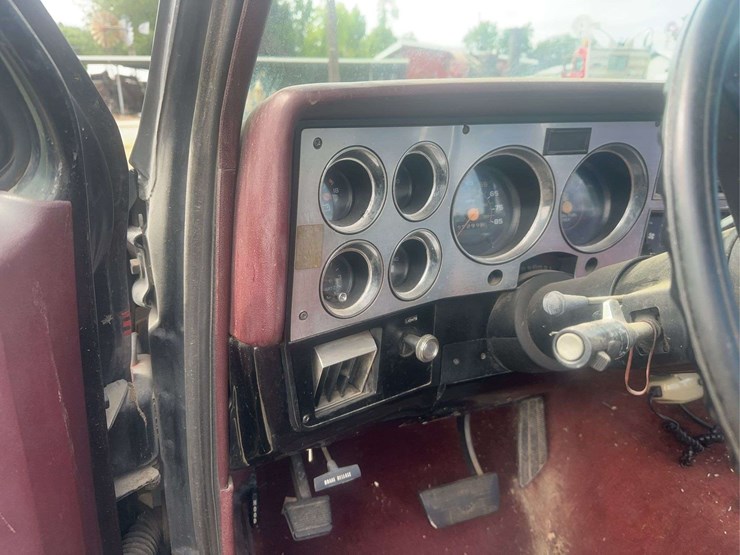1984-chevrolet-k10-image-39