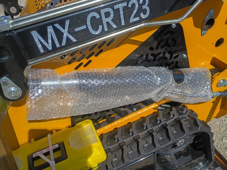 #l66-011-•-2026-agt-mx-crt23-mini-skid-steer-image-25