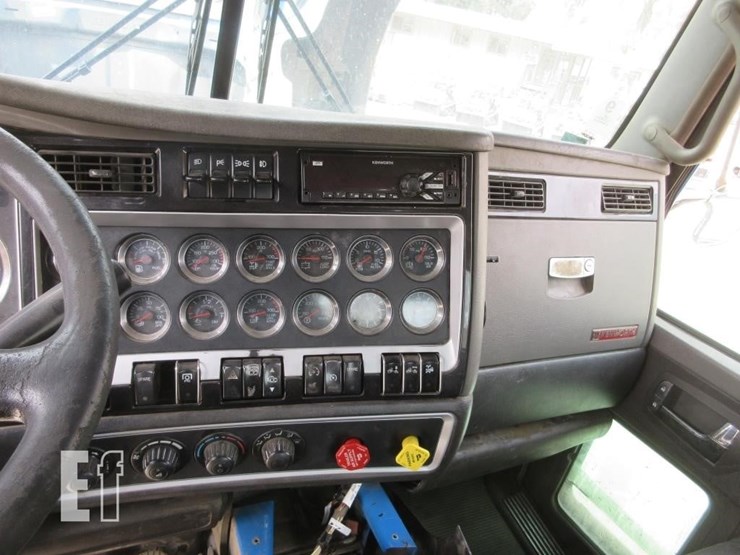 2015-kenworth-t800-image-9
