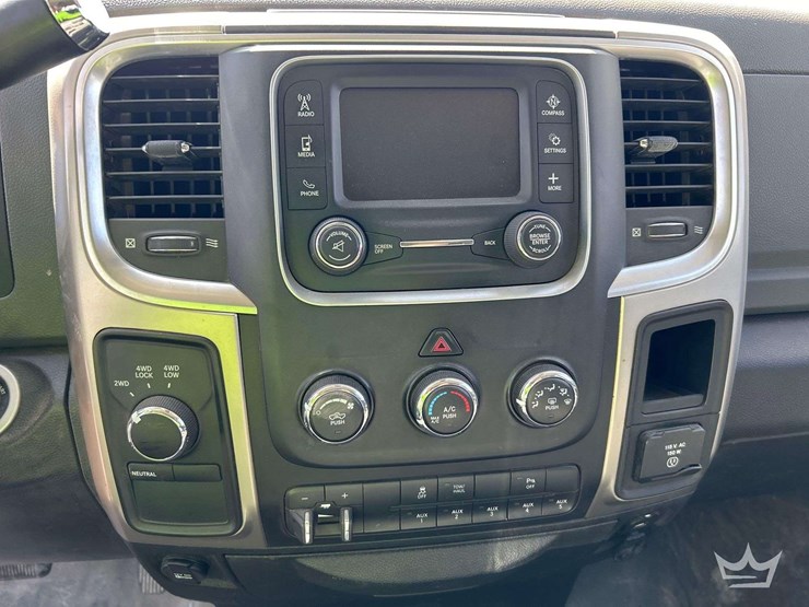 2014-dodge-2500-image-17