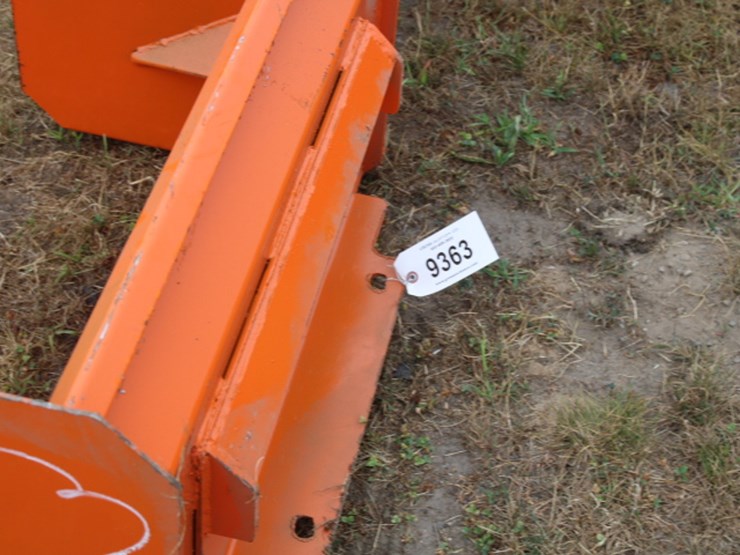 #9363-•-36''-mini-snow-pusher-image-2
