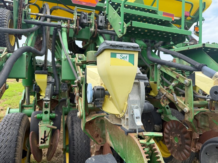 john-deere-1790-image-43