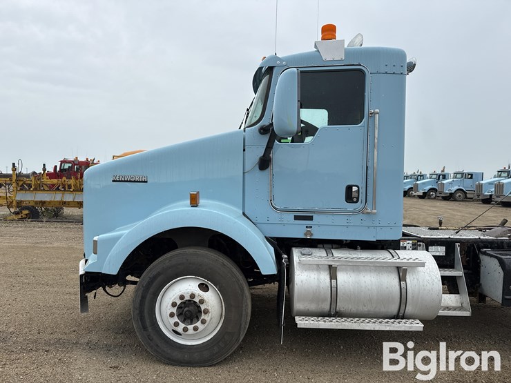 2014-kenworth-t800-image-9