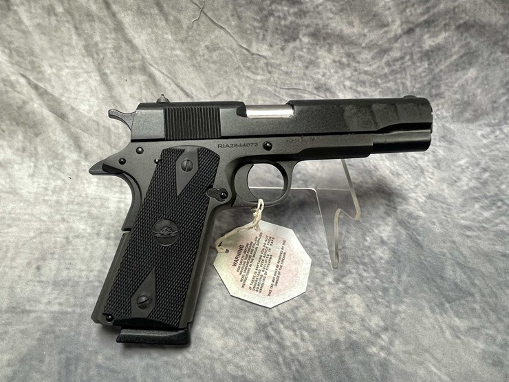 #10875-•-rock-island-m1911-,-45-auto-semi-auto-pistol,-sn:-ria2844073-image-2