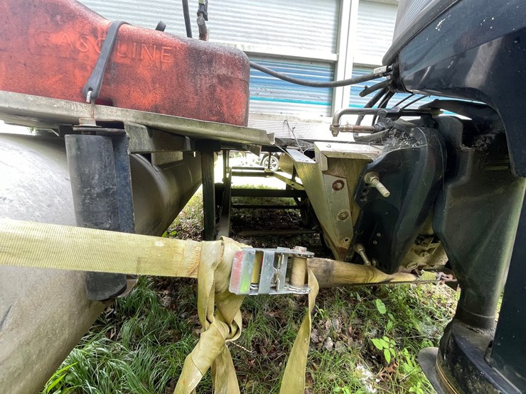 #6100-•-northwoods-pontoon-with-north-country-pontoon-scissor-trailer-(sells-bill-of-sale)-image-12
