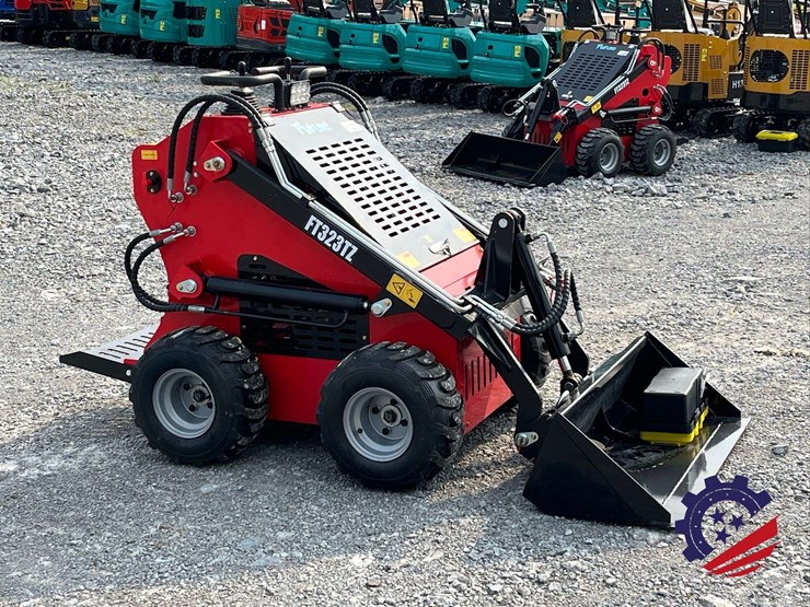 unused-2026-future-ft-323tz-skid-steer-loader-mini-skid-steer-image-4