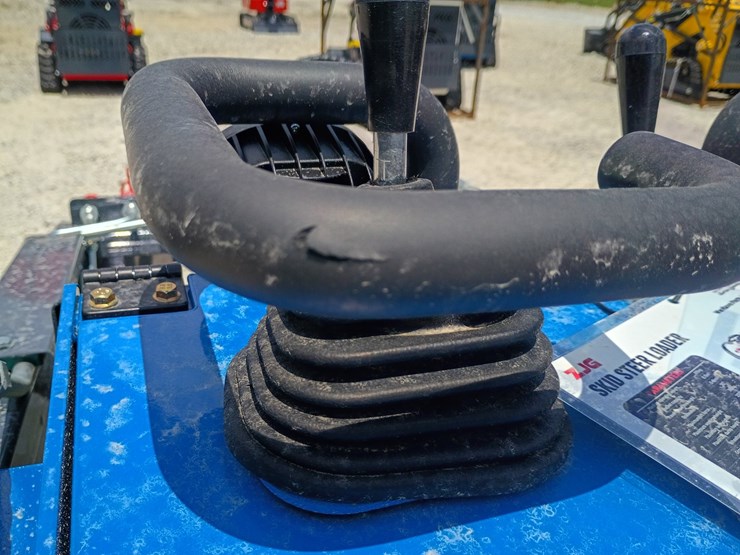 #l63-016-•-2026-zjg-380-mini-skid-steer-image-26