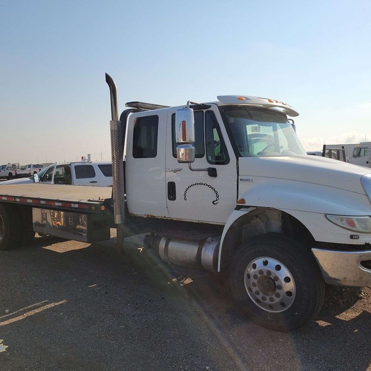 INTERNATIONAL DURASTAR 4400