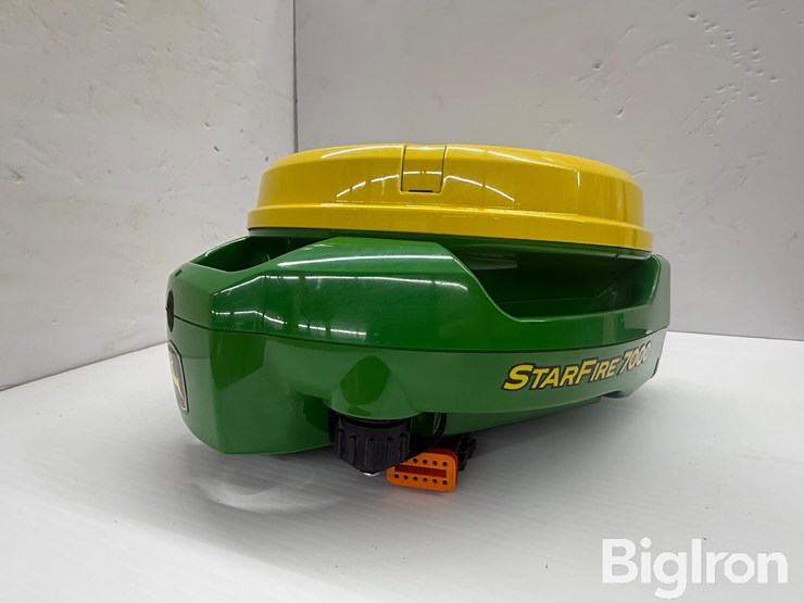 john-deere-7000-image-1