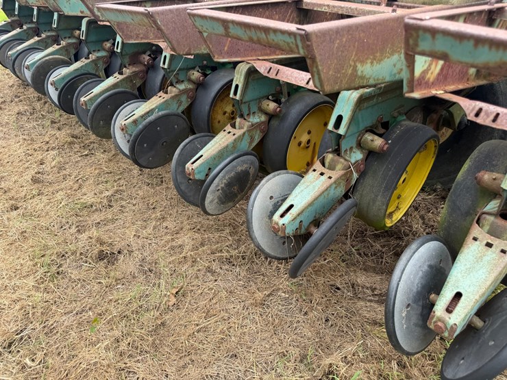 john-deere-530-image-19