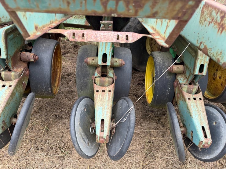 john-deere-530-image-23