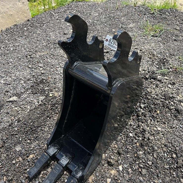 12” Quick Attach Excavator Bucket For KX40