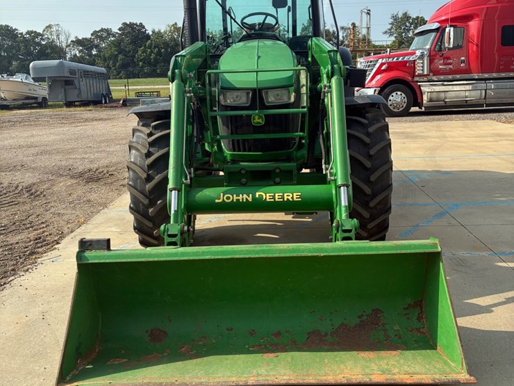 john-deere-5115m-image-3