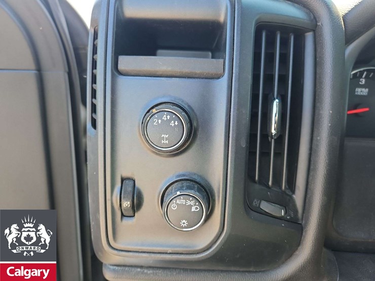 2015-gmc-sierra-2500hd-image-23