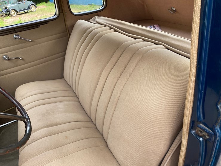 #1201-•-1936-ford-coupe-(has-wi-title)-image-33