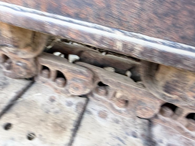 caterpillar-307-image-22