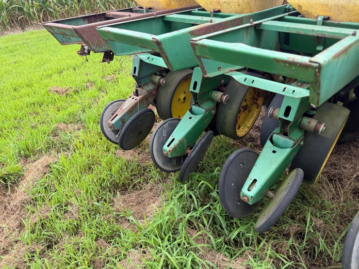 john-deere-530-image-61