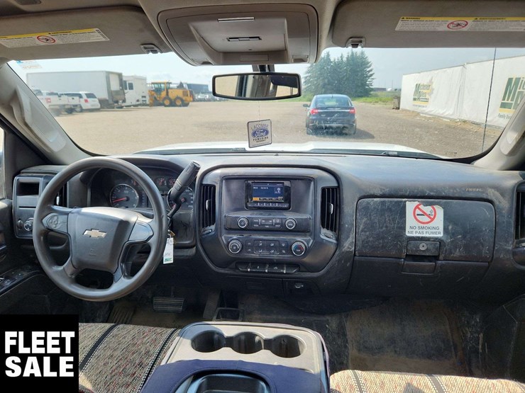 2015-chevrolet-silverado-3500hd-image-26