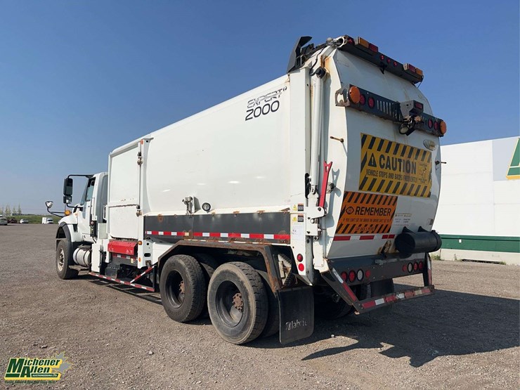 2011-international-workstar-7400-image-3