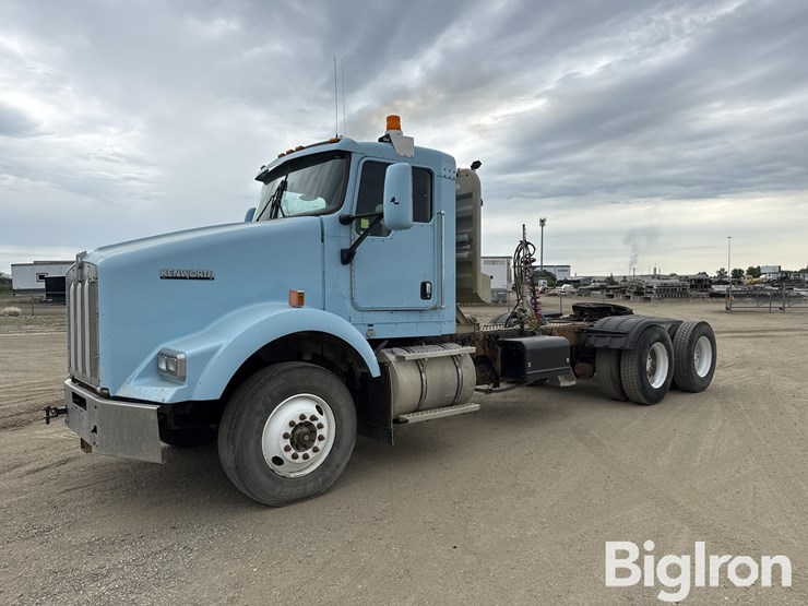 2007-kenworth-t800-image-1