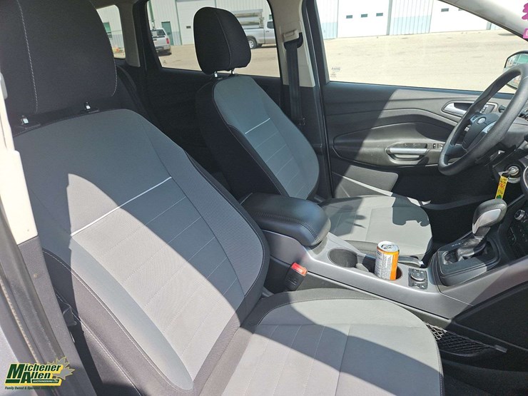 2014-ford-escape-image-17