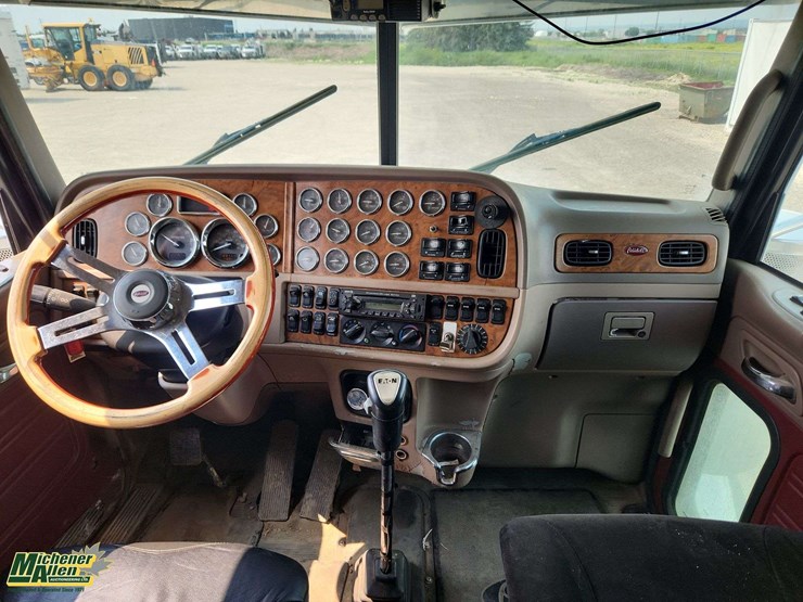 2006-peterbilt-378-image-19