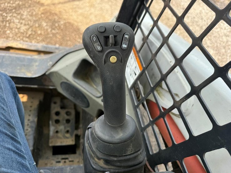 2013-bobcat-s510-image-18