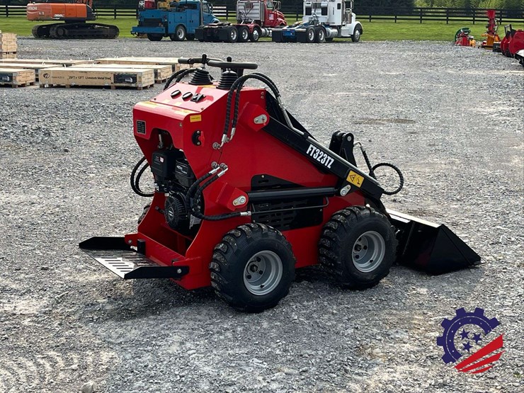 unused-2026-future-ft-323tz-skid-steer-loader-mini-skid-steer-image-3