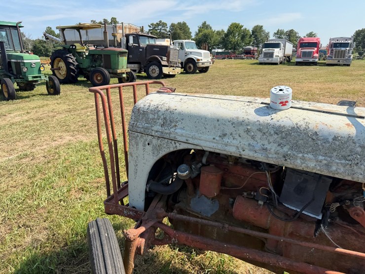 ford-tractor-image-19