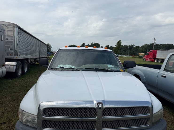 1998-dodge-ram-3500-image-27