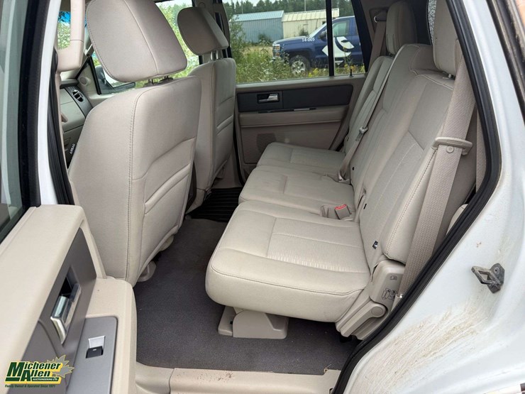 2008-ford-expedition-image-8
