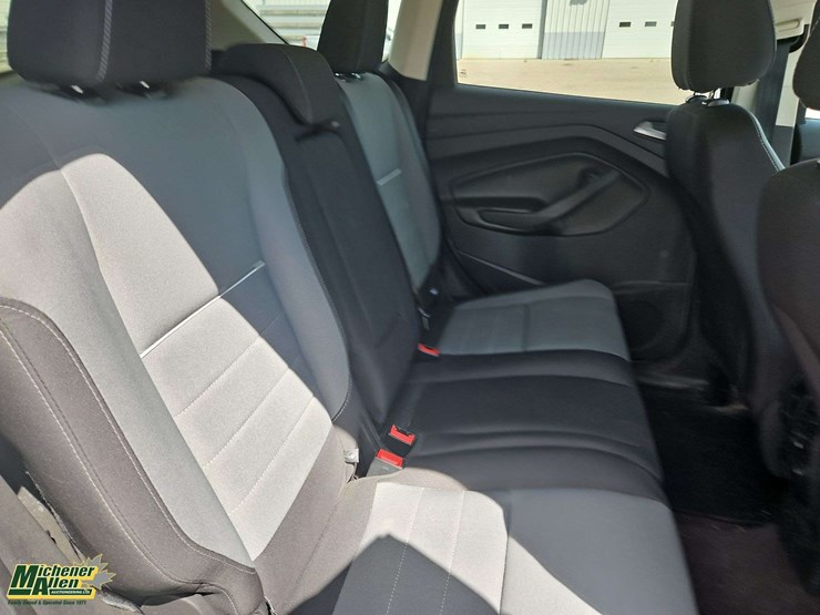 2014-ford-escape-image-16