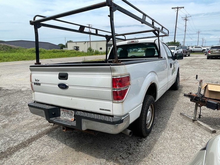 2014-ford-f150-xl-image-5