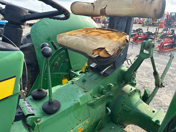 john-deere-1530-image-13