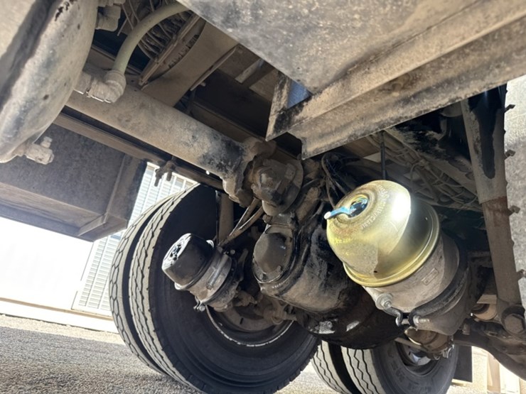 2007-freightliner-m2-112-f/b-image-15