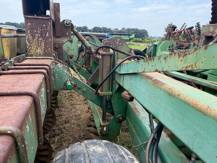 john-deere-530-image-71