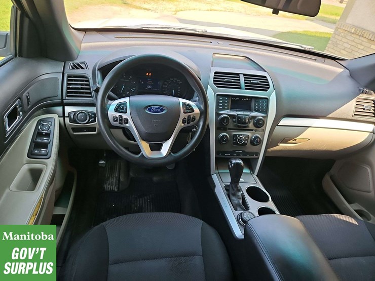 2013-ford-explorer-image-19